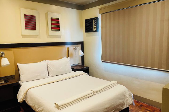 Room 16 of 39