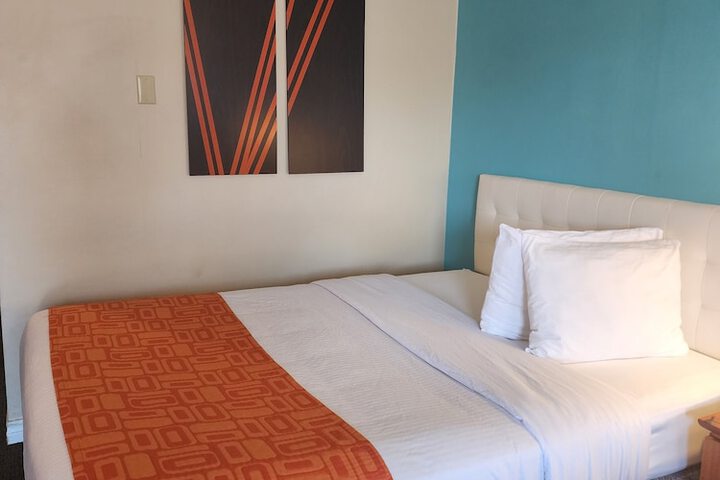 1 Double Bed (10 of 13)