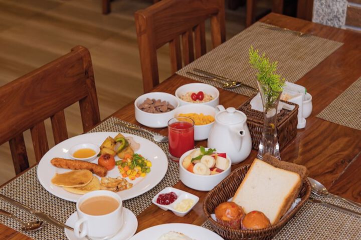 Breakfast/Coffee Service 68 of 78