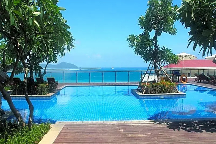 Pool 3 of 6