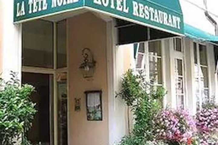 Logis Hôtel Restaurant La Tête Noire in Autun