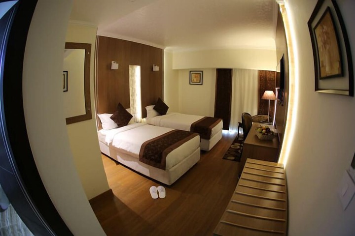 Room 8 of 49