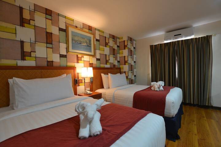 Room 2 of 31