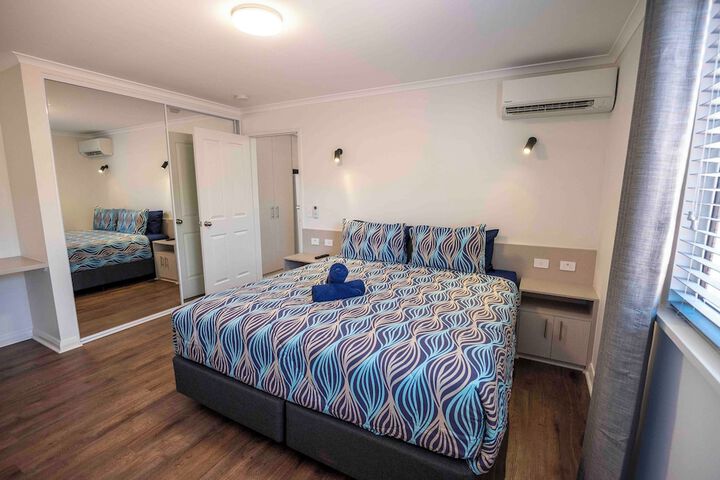 Room 12 of 64