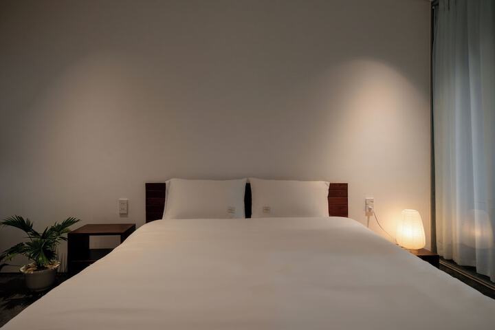 Room 17 of 53