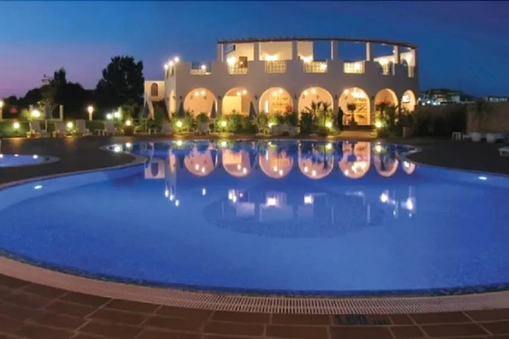 Pool 8 of 16