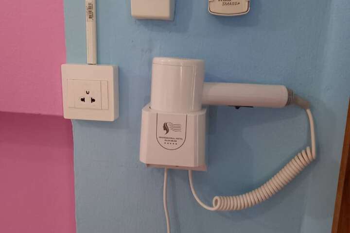 Room 15 of 59