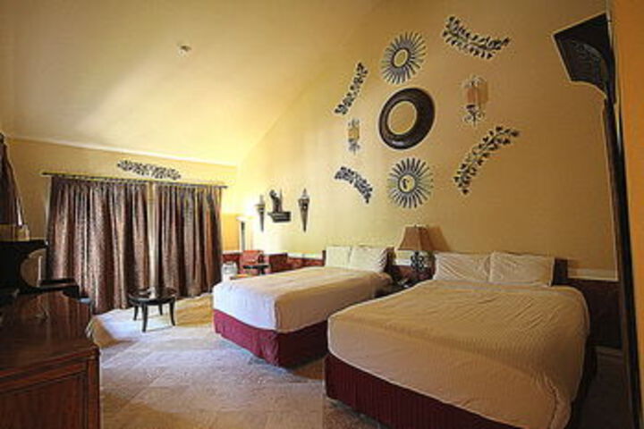 Room 45 of 130