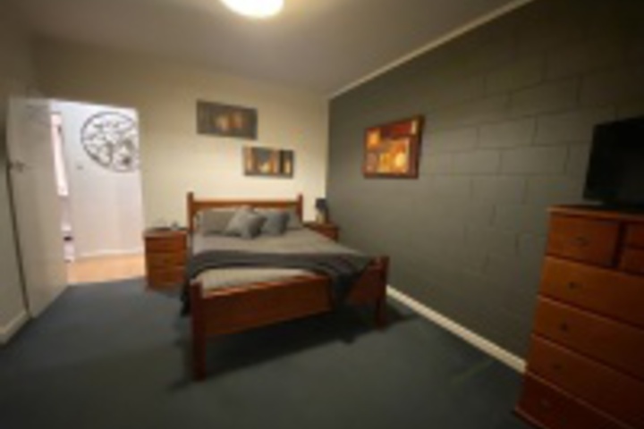 Room 90 of 204