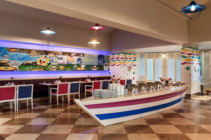 Dining 360 of 551