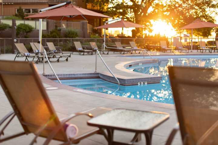 Hotel Pool
