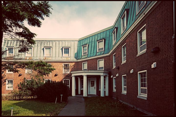 Property Grounds 38 of 51