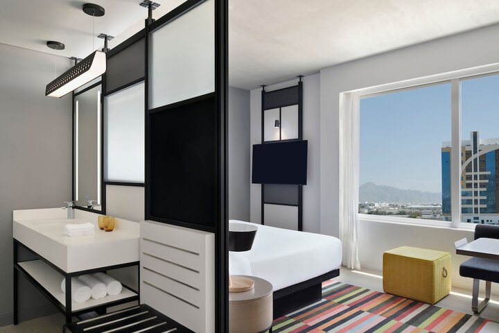Room 10 of 50