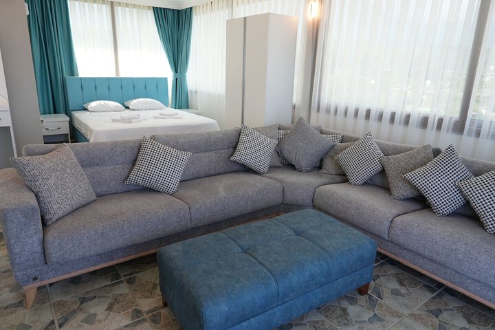 Room 2 of 29