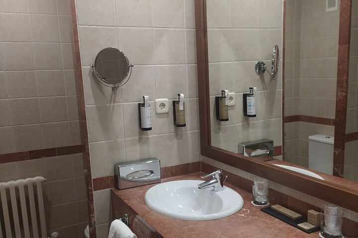 Room 20 of 81