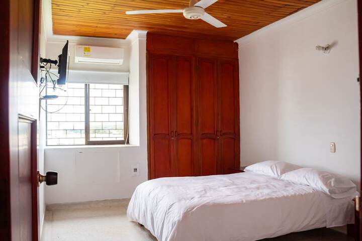 Room 11 of 20