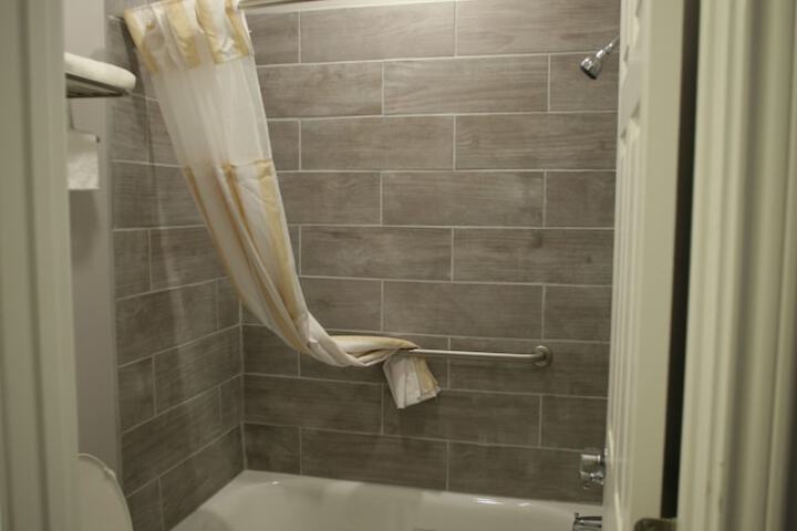 Room 16 of 21