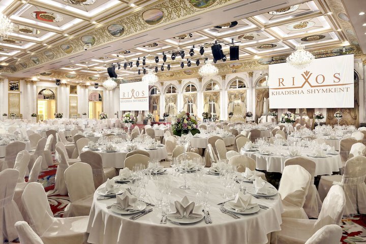 Ballroom/Hall 55 of 64