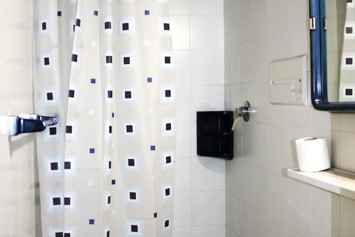 Room 16 of 20