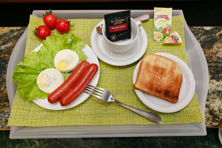 Breakfast/Coffee Service 73 of 75