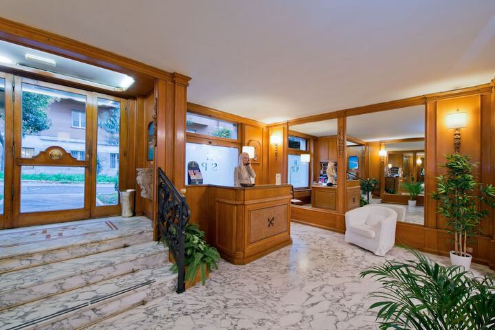 Hotel Interior 10 of 201