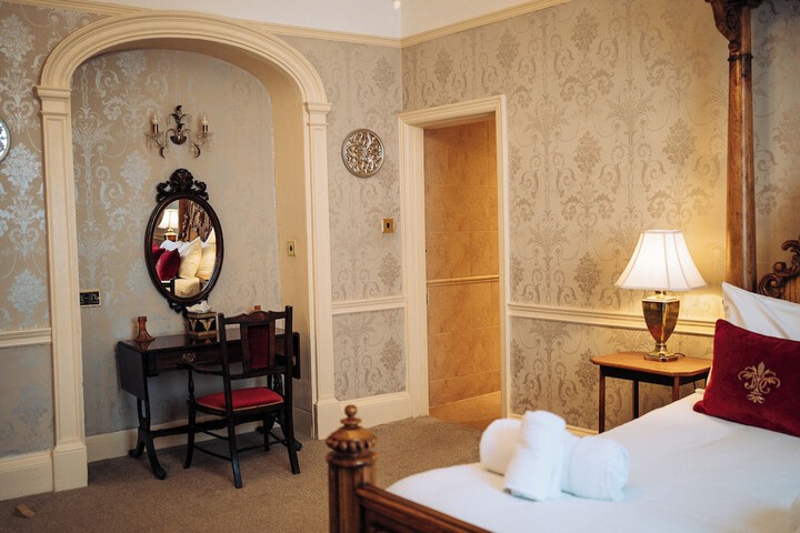 Room 26 of 54