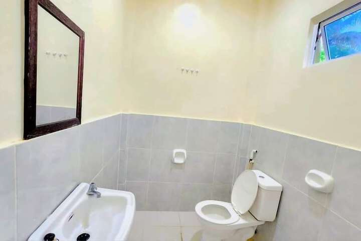 Room 7 of 14