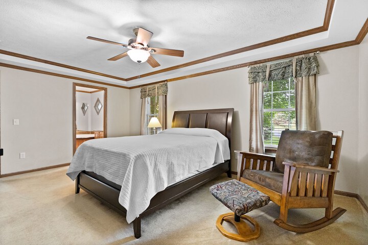 1 Queen Bed Motel (43 of 59)