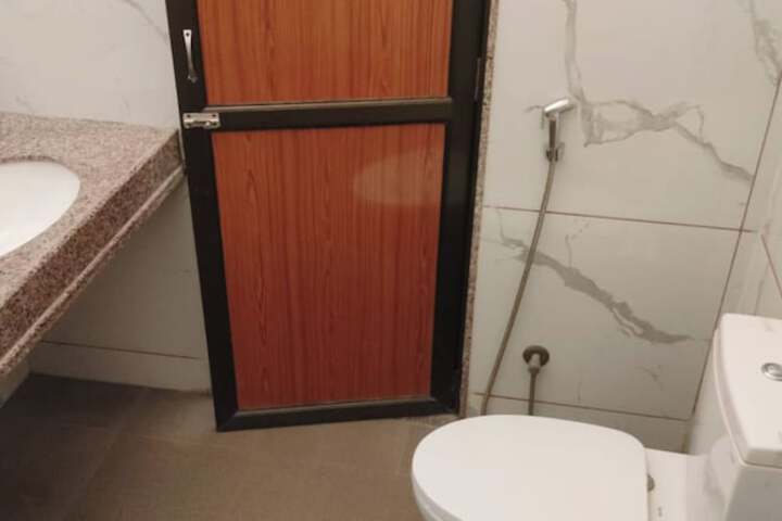 Room 87 of 112