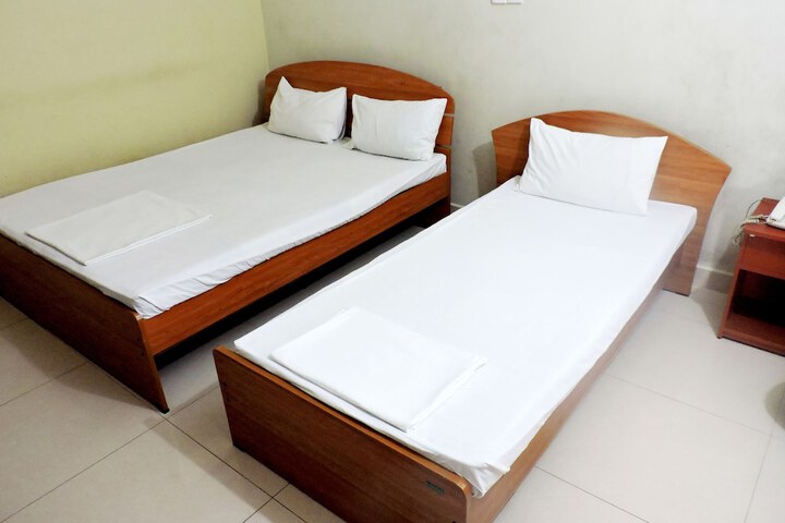 Room 4 of 14