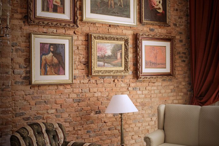Lounge 55 of 70