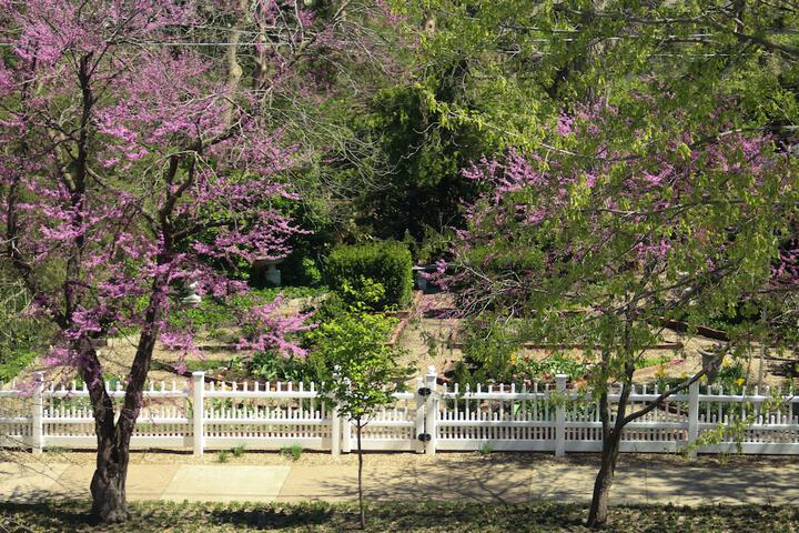 Hotel Exterior 32 of 32