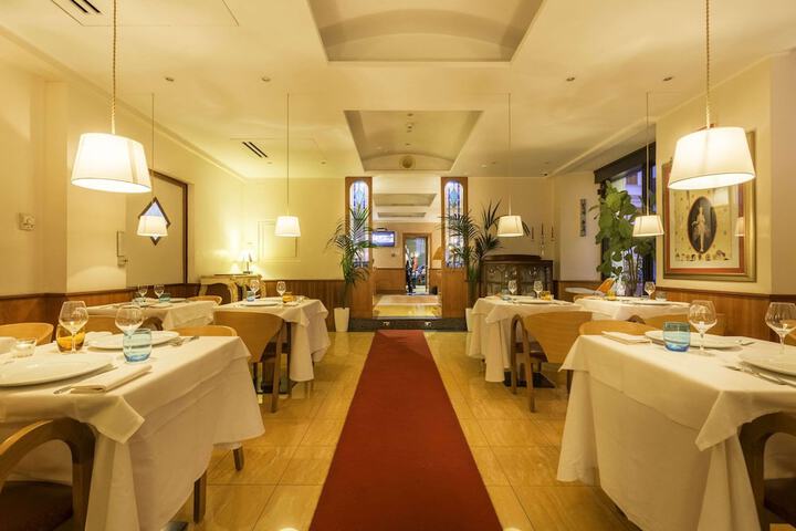 Dining 97 of 111