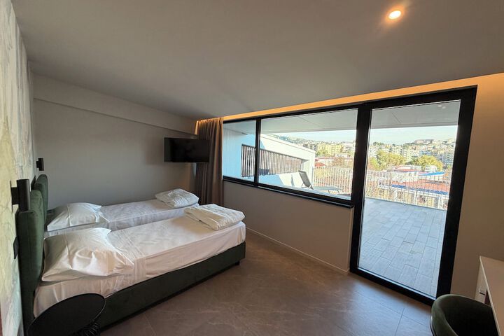 Room 4 of 54