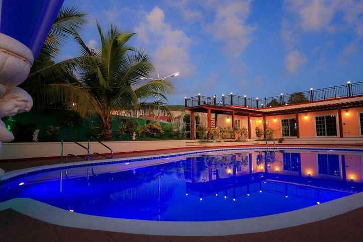 Pool 37 of 51