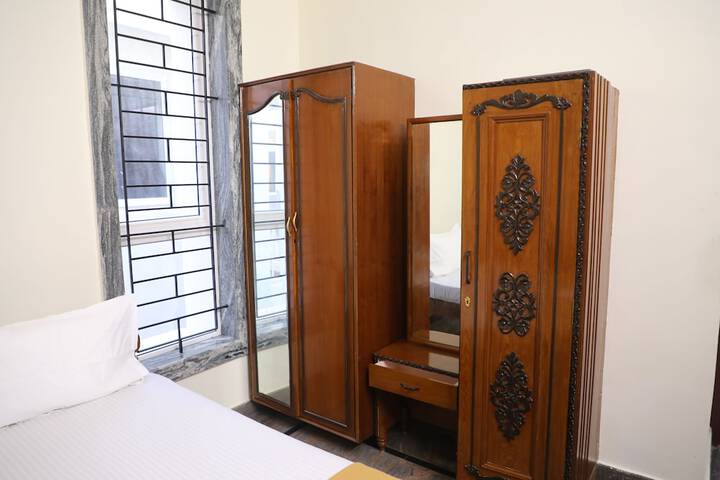 Room 3 of 22