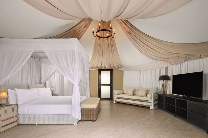 Room 14 of 51