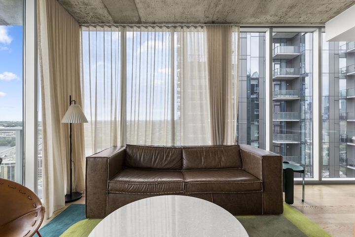 Room 547 of 860