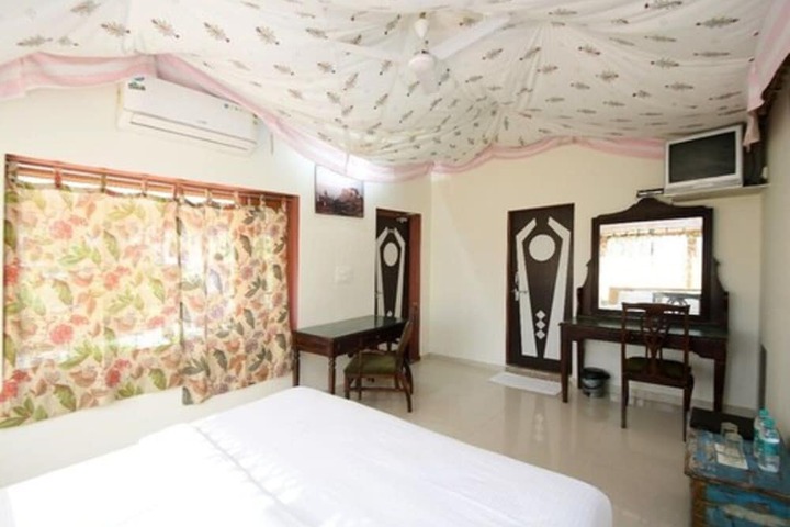 Room 26 of 90