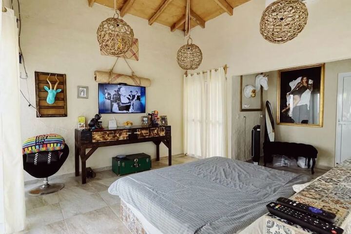 Room 3 of 5