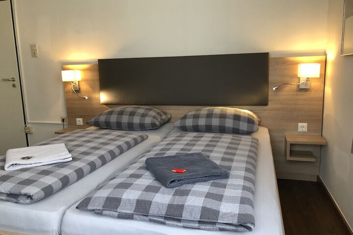 Room 11 of 46