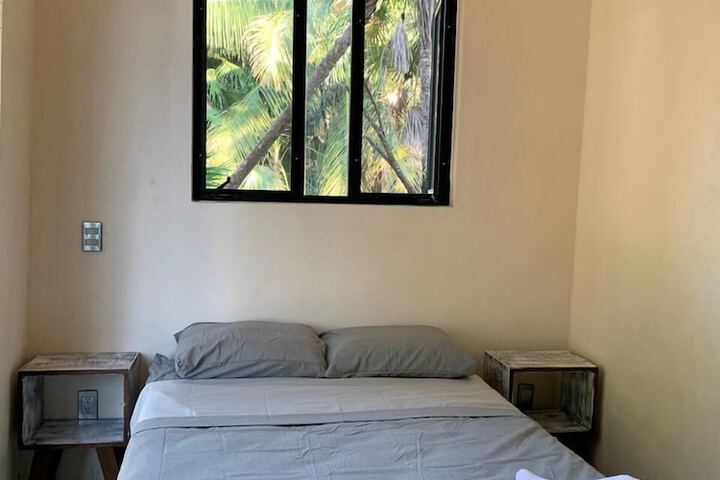 Room 2 of 9