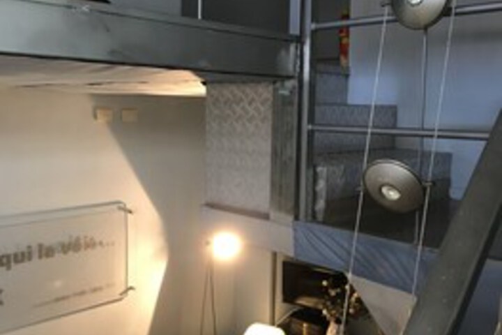 Room 70 of 83
