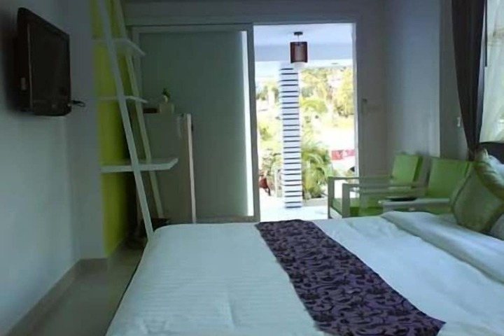 Room 27 of 58