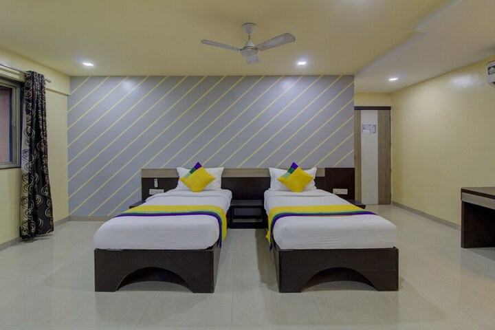 Room 15 of 35