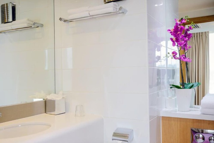 Clean Restrooms