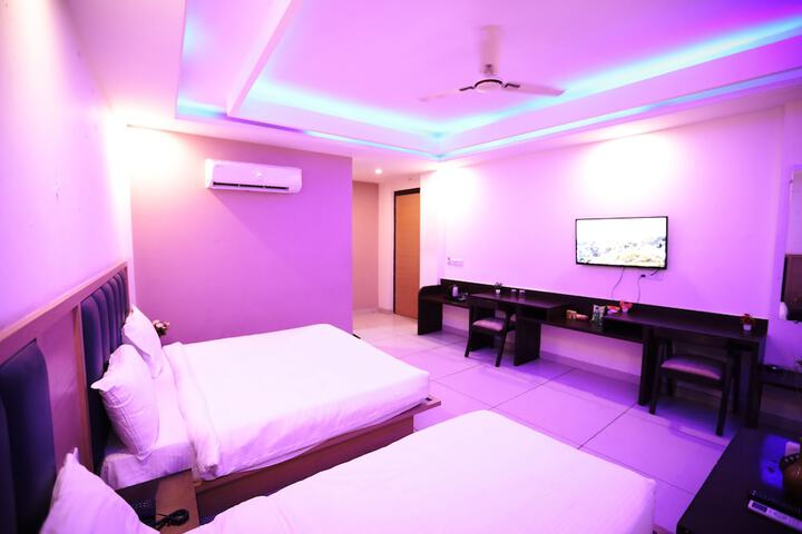 Room 18 of 24