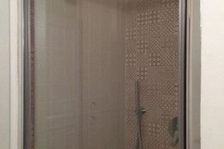 Room 4 of 13