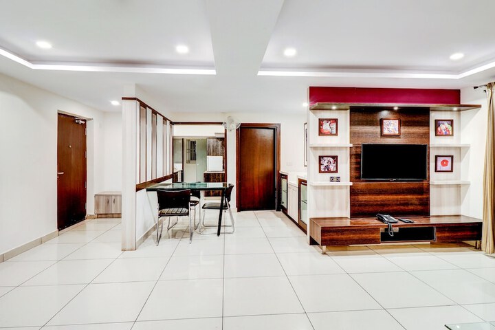 Room 26 of 38