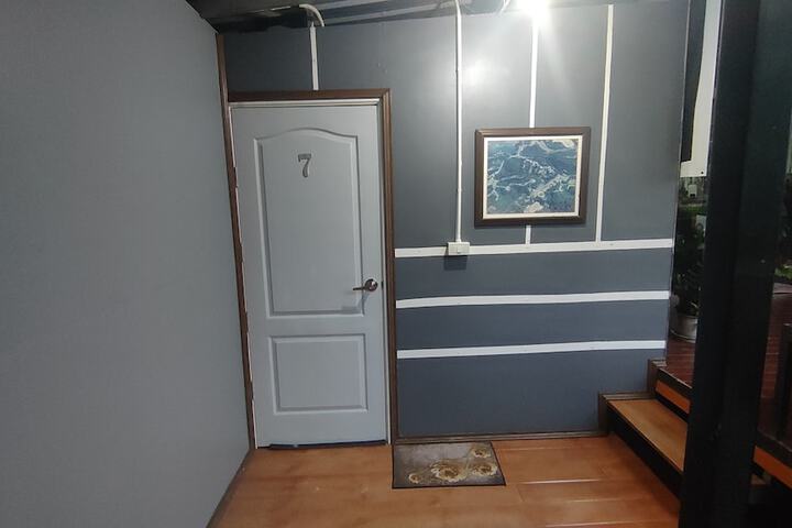 Room 14 of 30